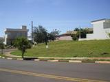 Terreno de Esquina no Melhor Condom�nio da Cidade. 717m2 apenas R$165mil