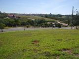 Terreno de Esquina no Melhor Condom�nio da Cidade. 717m2 apenas R$165mil
